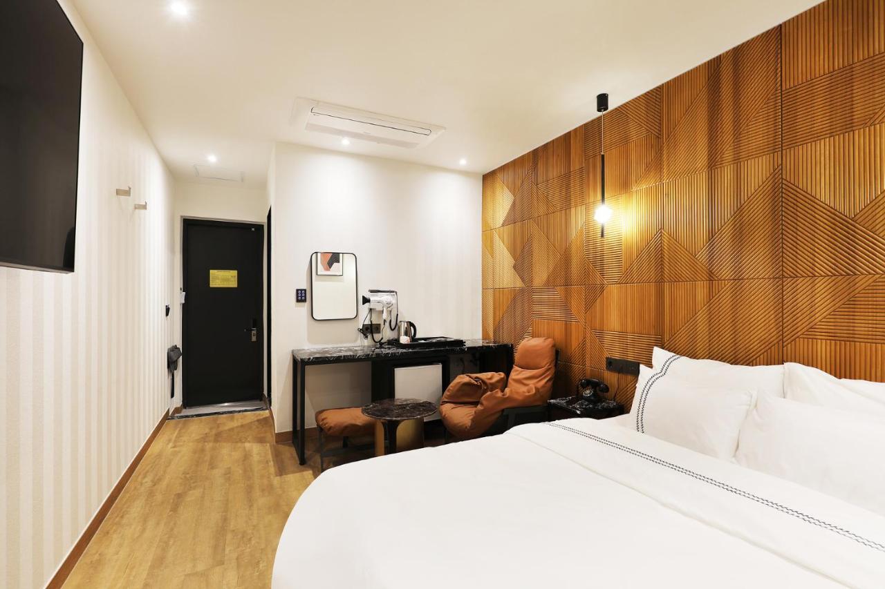 Mari Hotel Čchungdžu Exteriér fotografie