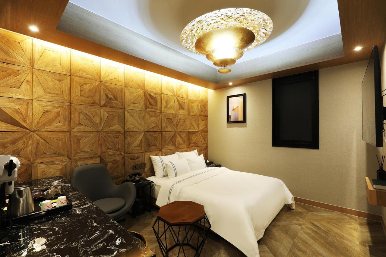 Mari Hotel Čchungdžu Exteriér fotografie